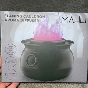 Mahli Halloween purple diffuser cauldron flame oil